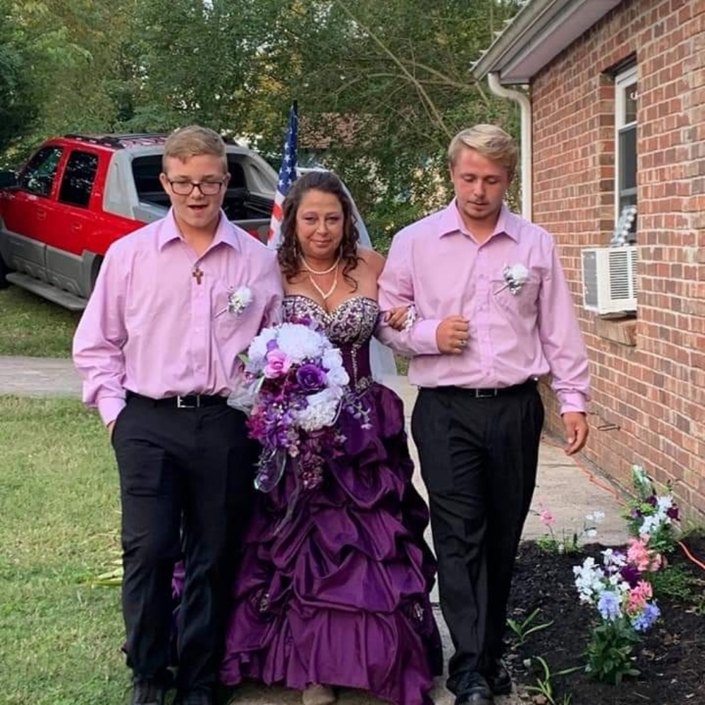 Purple formal prom/wedding dress